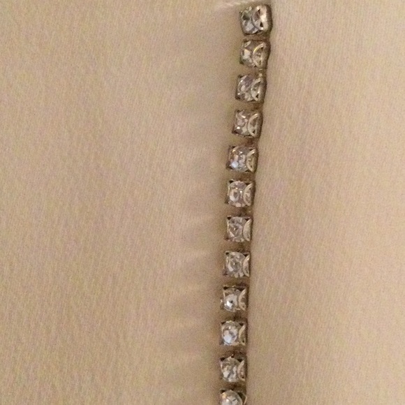 Net. White blouse with sparkle and pleated sleeves - Picture 2 of 6